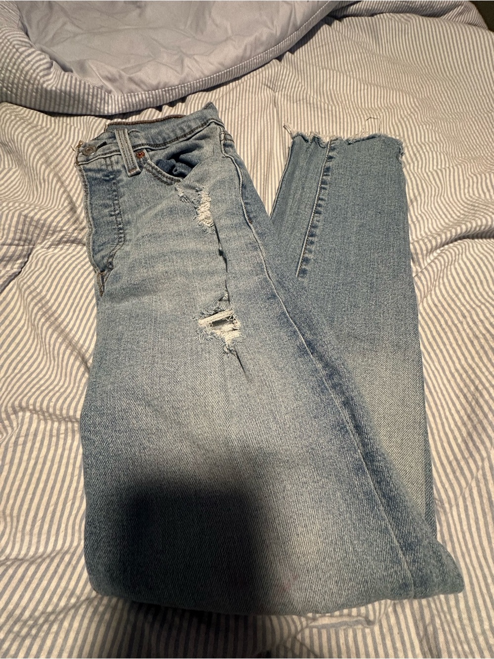 Levi’s Wedgie Straight Light Blue Distressed High-Rise Women’s Jeans